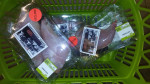 Boycot konijnenvlees stickers in de Plus Supermarkt